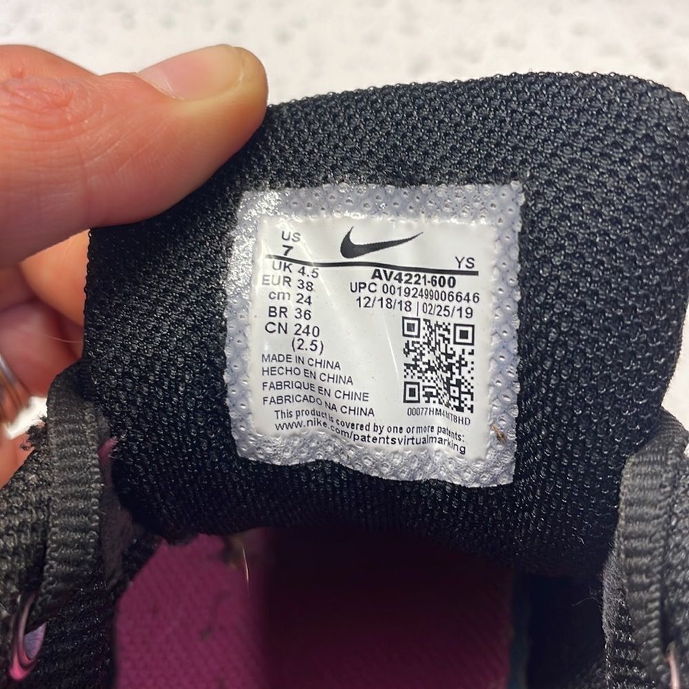 NIKE woman’s iridescent pink tennis shoes - Picture 7 of 10